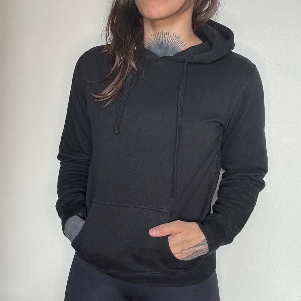 🌹SOLD🌹plain black hoodie, women’s size small